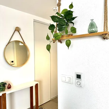 Chez Marie Apartment *
